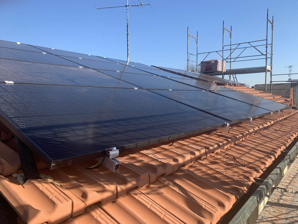 Impianto fotovoltaico con accumulo da 6,24 kwp a Finale Emilia